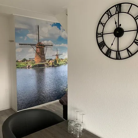 Slapen Bij De Buurvrouw 3* Castricum