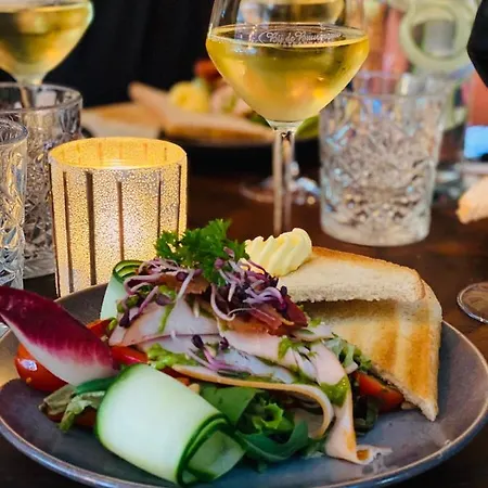 Slapen Bij De Buurvrouw 3* Castricum