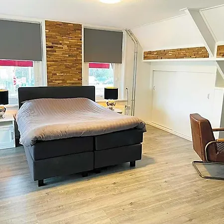 Slapen Bij De Buurvrouw Bed & Breakfast 3*