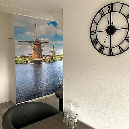 Slapen Bij De Buurvrouw Bed & Breakfast Castricum